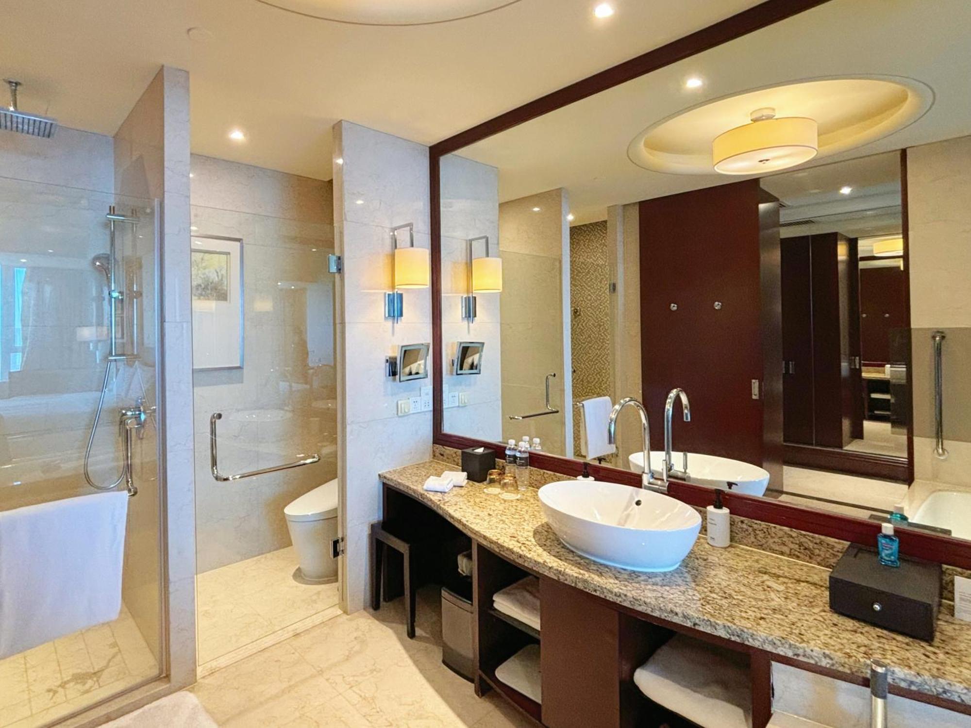 Intercontinental Wuxi By Ihg Hotel Bagian luar foto